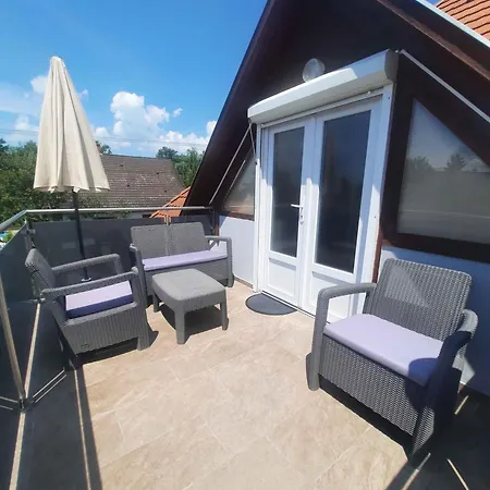 Apartment Balatonfenyves - Balaton 18381 * Балатонфеньвеш